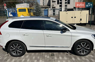 Внедорожник / Кроссовер Volvo XC60 2017 в 