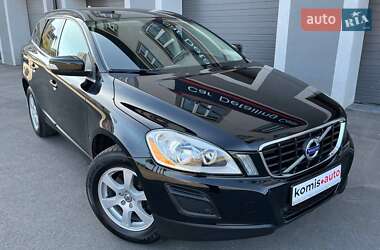Позашляховик / Кросовер Volvo XC60 2011 в 