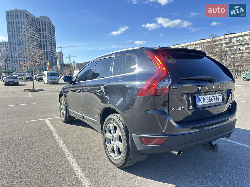 Внедорожник / Кроссовер Volvo XC60 2009 в Киеве