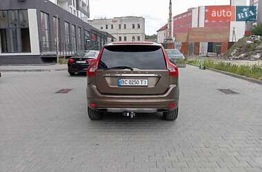 Внедорожник / Кроссовер Volvo XC60 2014 в 
