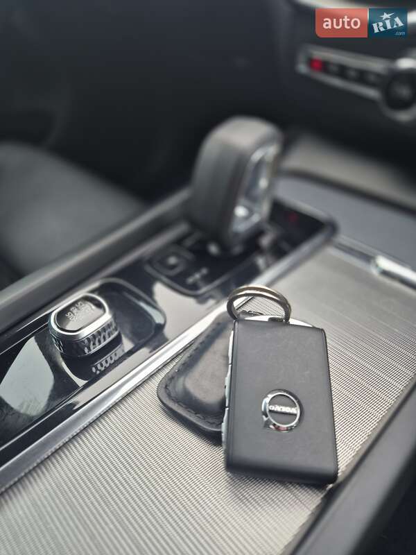 Внедорожник / Кроссовер Volvo XC60 2022 в Умани фото 32 Внедорожник / Кроссовер Volvo XC60 2022 в Умани