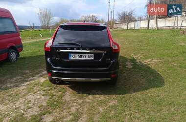 Внедорожник / Кроссовер Volvo XC60 2017 в 