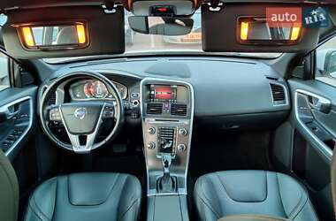 Позашляховик / Кросовер Volvo XC60 2015 в 