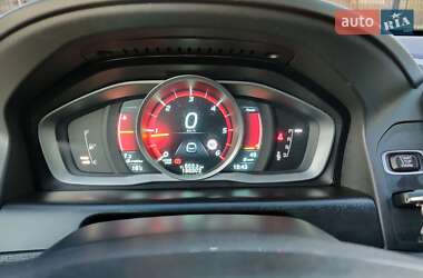 Позашляховик / Кросовер Volvo XC60 2015 в 
