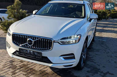 Внедорожник / Кроссовер Volvo XC60 2020 в 
