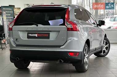 Внедорожник / Кроссовер Volvo XC60 2012 в 