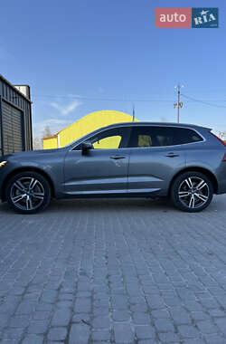 Внедорожник / Кроссовер Volvo XC60 2018 в 