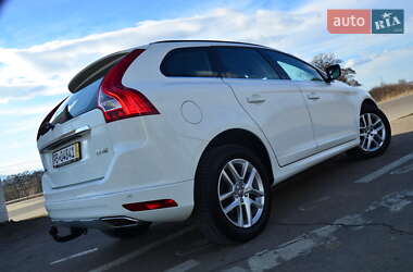 Позашляховик / Кросовер Volvo XC60 2017 в 