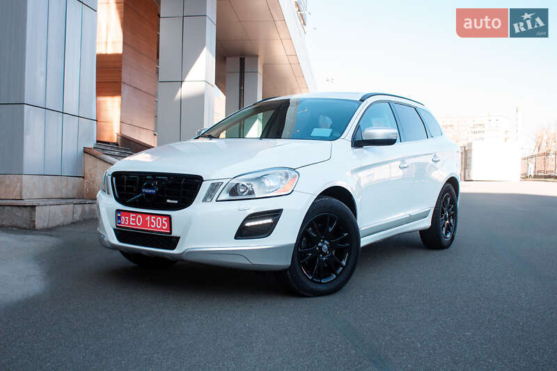 Внедорожник / Кроссовер Volvo XC60 2010 в Киеве