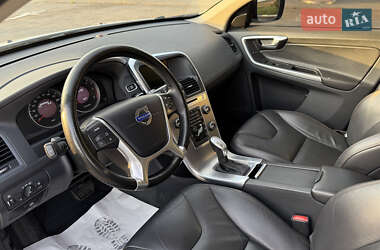 Внедорожник / Кроссовер Volvo XC60 2013 в 