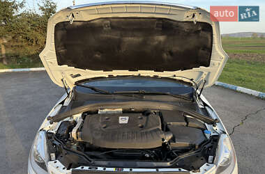 Внедорожник / Кроссовер Volvo XC60 2013 в 