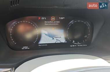 Внедорожник / Кроссовер Volvo XC60 2020 в 