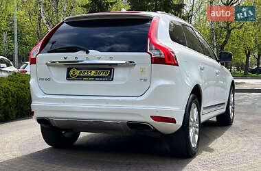 Внедорожник / Кроссовер Volvo XC60 2015 в 