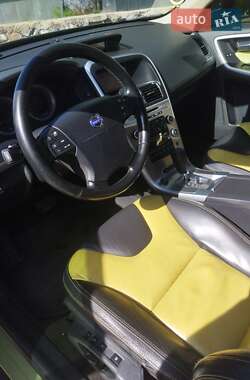 Внедорожник / Кроссовер Volvo XC60 2008 в 