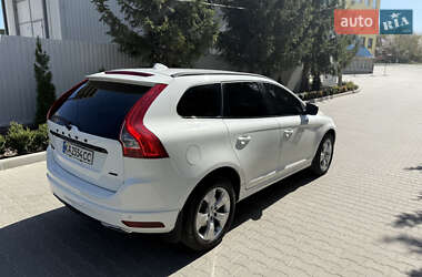 Внедорожник / Кроссовер Volvo XC60 2015 в 