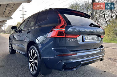 Внедорожник / Кроссовер Volvo XC60 2023 в 