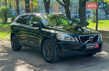 Позашляховик / Кросовер Volvo XC60 2011 в 