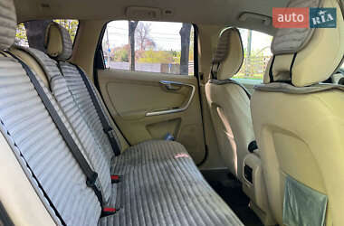 Позашляховик / Кросовер Volvo XC60 2011 в 