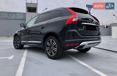 Позашляховик / Кросовер Volvo XC60 2017 в 