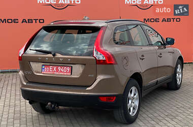 Внедорожник / Кроссовер Volvo XC60 2011 в 