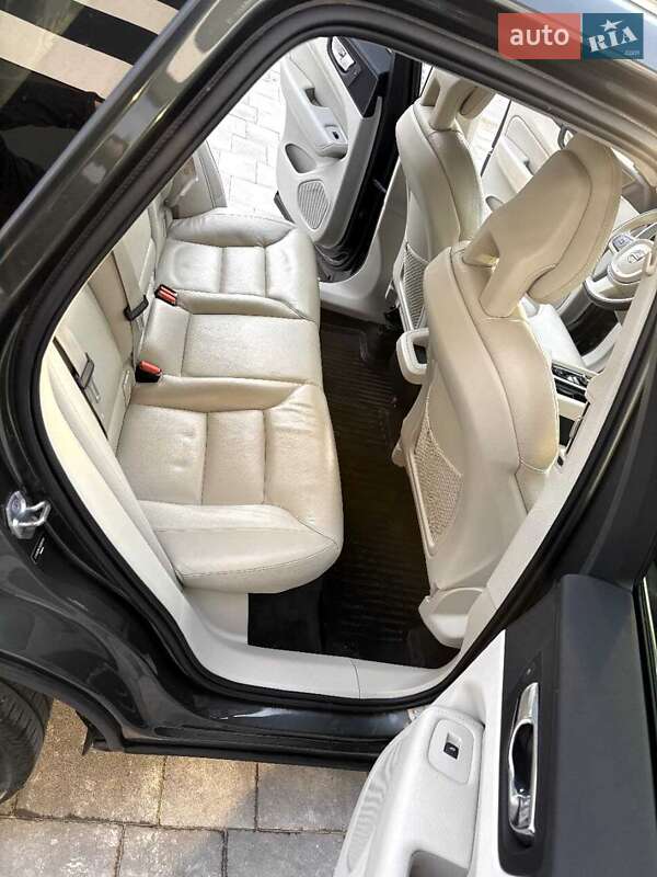 Позашляховик / Кросовер Volvo XC60 2018 в Києві