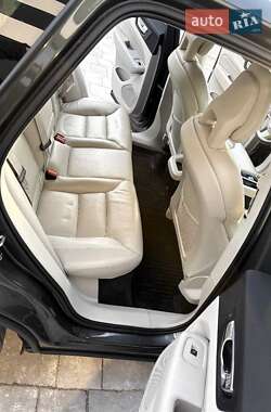 Внедорожник / Кроссовер Volvo XC60 2018 в 