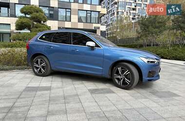 Позашляховик / Кросовер Volvo XC60 2018 в 