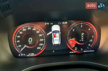 Внедорожник / Кроссовер Volvo XC60 2019 в 