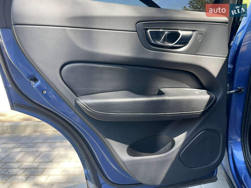 Внедорожник / Кроссовер Volvo XC60 2018 в Днепре