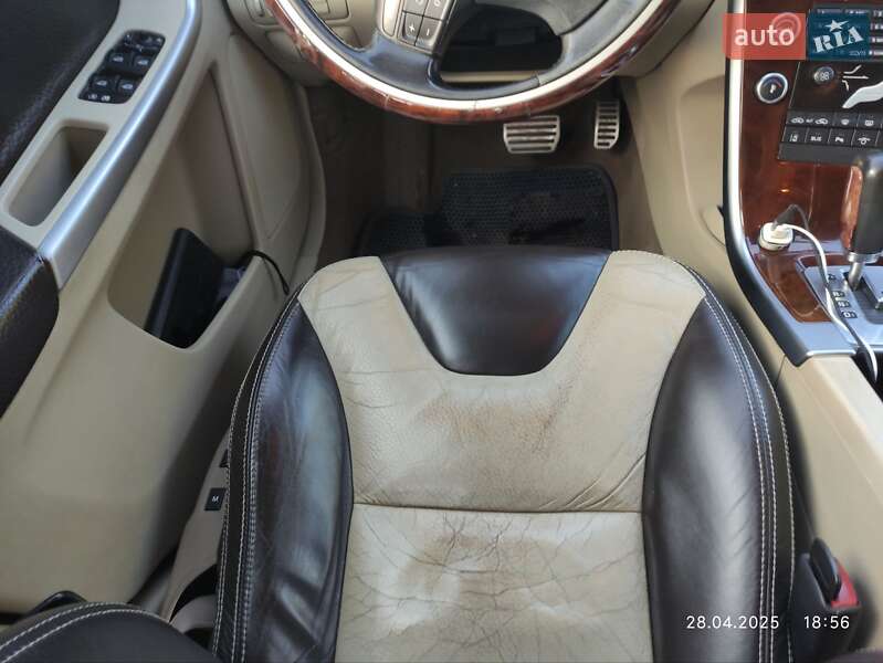 Позашляховик / Кросовер Volvo XC60 2009 в Миргороді фото 10 Позашляховик / Кросовер Volvo XC60 2009 в Миргороді