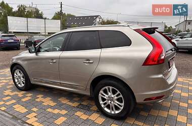 Внедорожник / Кроссовер Volvo XC60 2015 в 