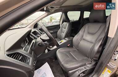 Внедорожник / Кроссовер Volvo XC60 2015 в 