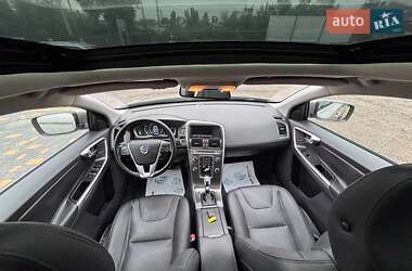 Внедорожник / Кроссовер Volvo XC60 2015 в 