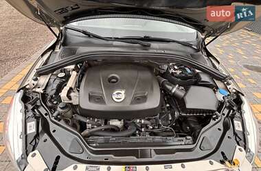Внедорожник / Кроссовер Volvo XC60 2015 в 