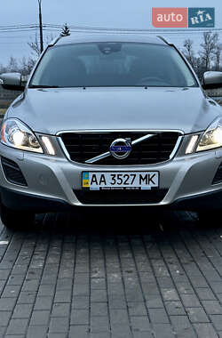 Позашляховик / Кросовер Volvo XC60 2012 в Києві