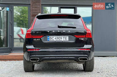 Внедорожник / Кроссовер Volvo XC60 2018 в 