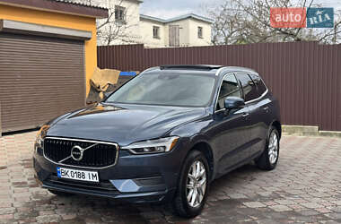 Внедорожник / Кроссовер Volvo XC60 2017 в 