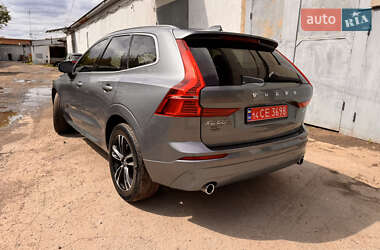 Внедорожник / Кроссовер Volvo XC60 2018 в 