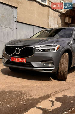 Внедорожник / Кроссовер Volvo XC60 2018 в 