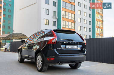 Внедорожник / Кроссовер Volvo XC60 2009 в 