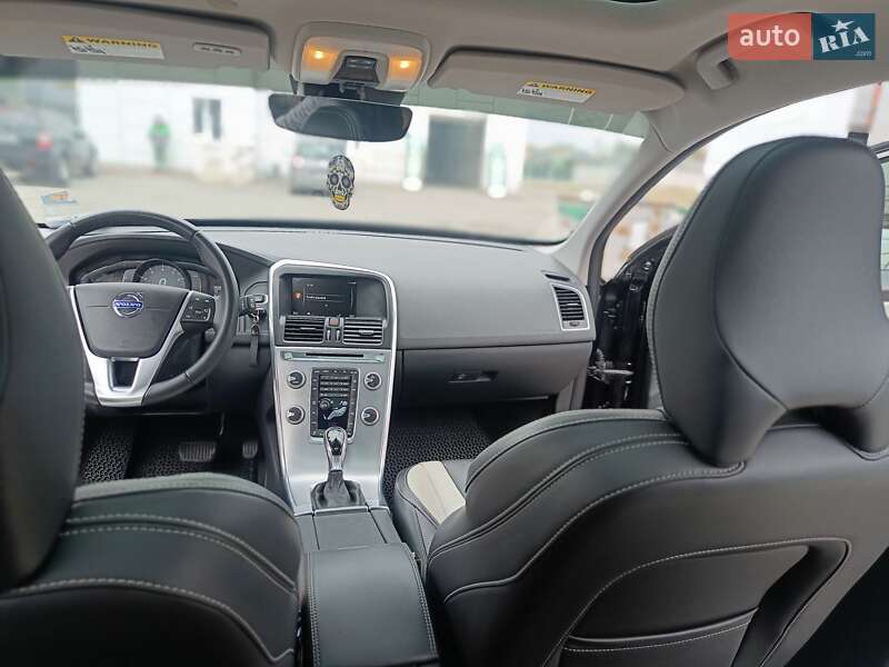 Внедорожник / Кроссовер Volvo XC60 2016 в Виннице