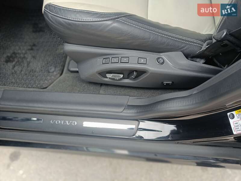 Внедорожник / Кроссовер Volvo XC60 2016 в Виннице