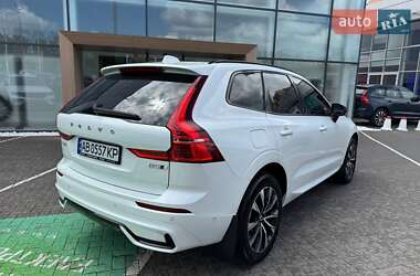 Внедорожник / Кроссовер Volvo XC60 2024 в 