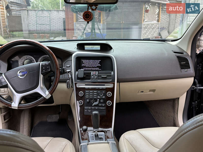 Внедорожник / Кроссовер Volvo XC60 2010 в Богородчанах