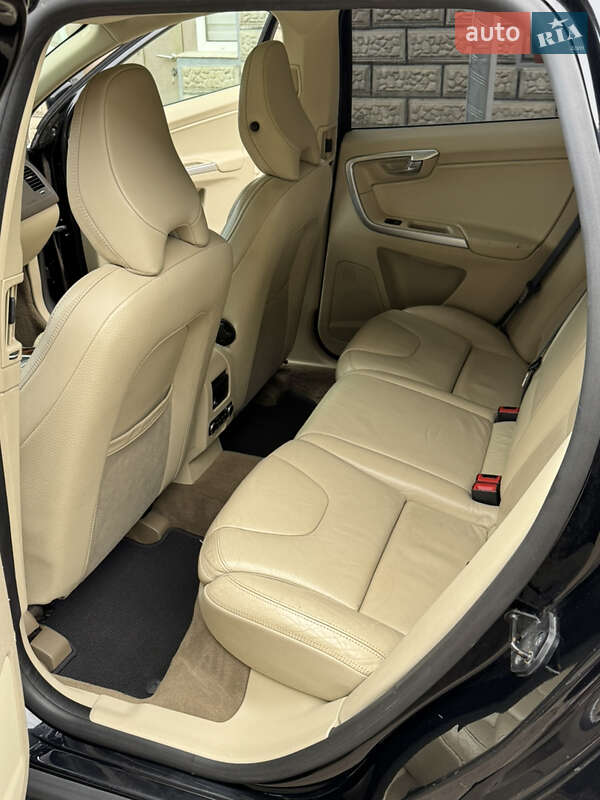 Внедорожник / Кроссовер Volvo XC60 2010 в Богородчанах