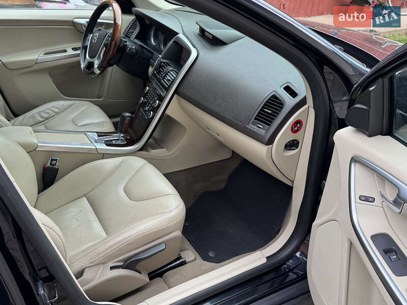 Внедорожник / Кроссовер Volvo XC60 2010 в Богородчанах