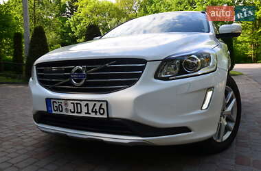 Внедорожник / Кроссовер Volvo XC60 2017 в 