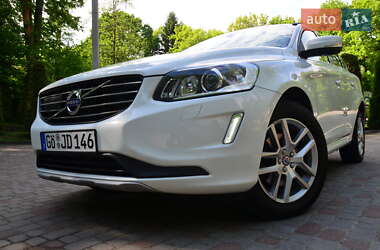 Внедорожник / Кроссовер Volvo XC60 2017 в 