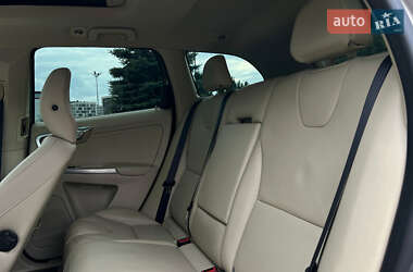 Позашляховик / Кросовер Volvo XC60 2014 в 
