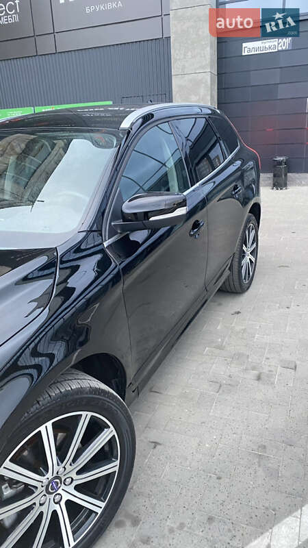 Внедорожник / Кроссовер Volvo XC60 2015 в Киеве